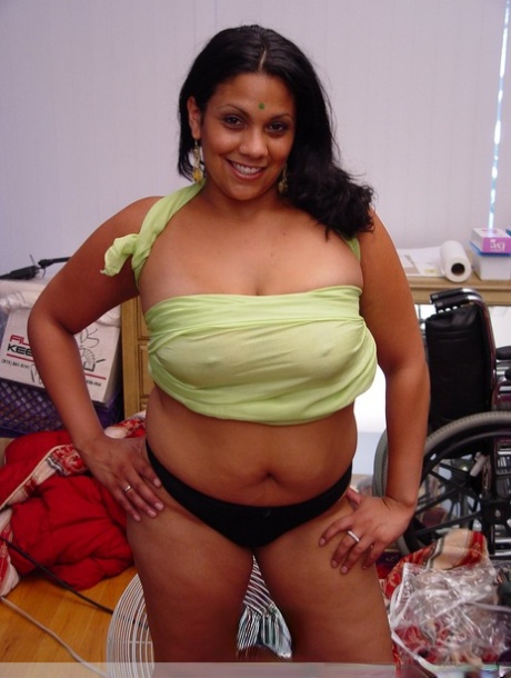 Indian BBW has sex with two men at the same time on a couch